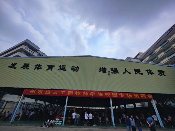 03.jpg
